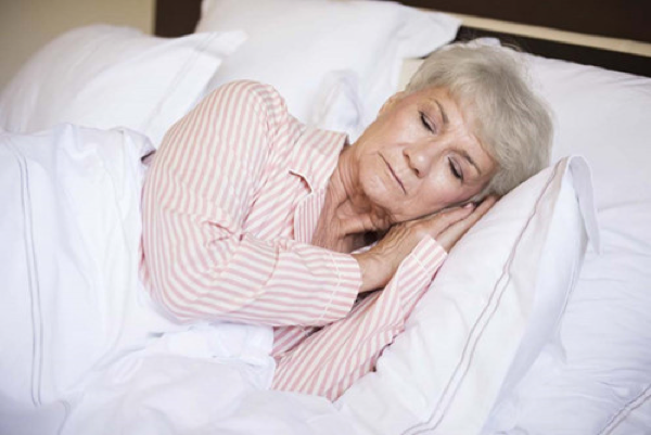 điều trị mất ngủ cho người già